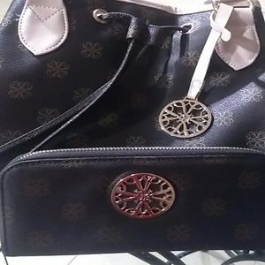 Avon signature collection Bag w matching wallet